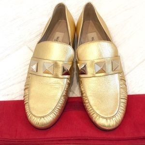 NEW Valentino Rockstud Loafers